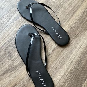 E Spirit Black Patent Leather Flip Flops